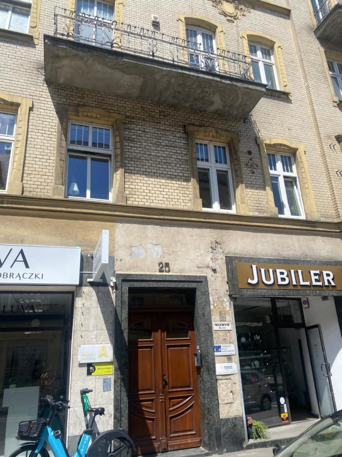 Przytulna Kawalerka Z Antresola Katowice Exterior foto